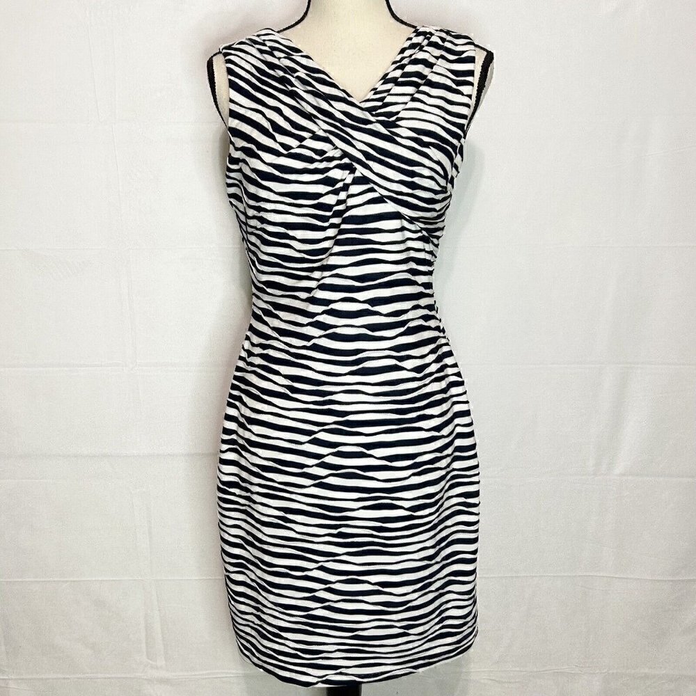 Calvin Klein Sleeveless Criss Cross Bodice Textured BlackStriped Knit Dress Sz 6